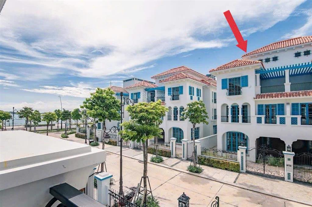 Bt feria 208m2 đã có sổ đỏ, giá cực tốt, đối diện đảo rều...