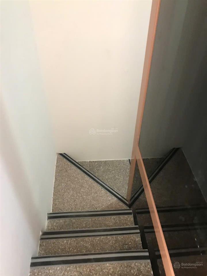 Bán nhà 5 tầng ngõ 466 ngô gia tự, long biên, 75m2, thang máy, ô tô đỗ cửa 1x tỷ