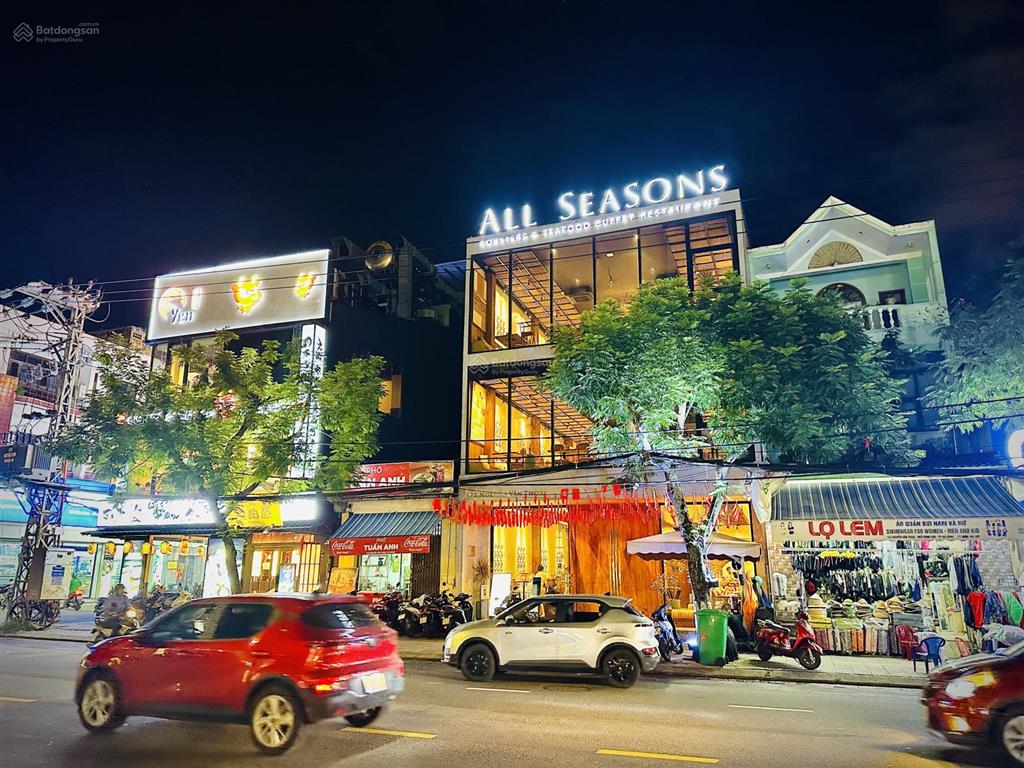 Mặt tiền nguyễn văn thoại dt 196m2 sát biển đang cho thuê 138 triệu. được xây dựng 12 14 tầng