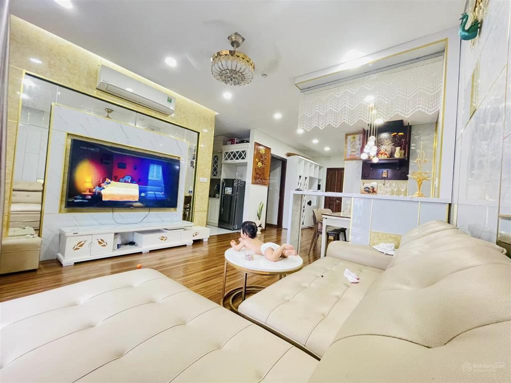 Chính chủ cần bán căn hộ m3m4 nguyễn chí thanh. dt 120m2 thiết kế 3 pn, 2 vs