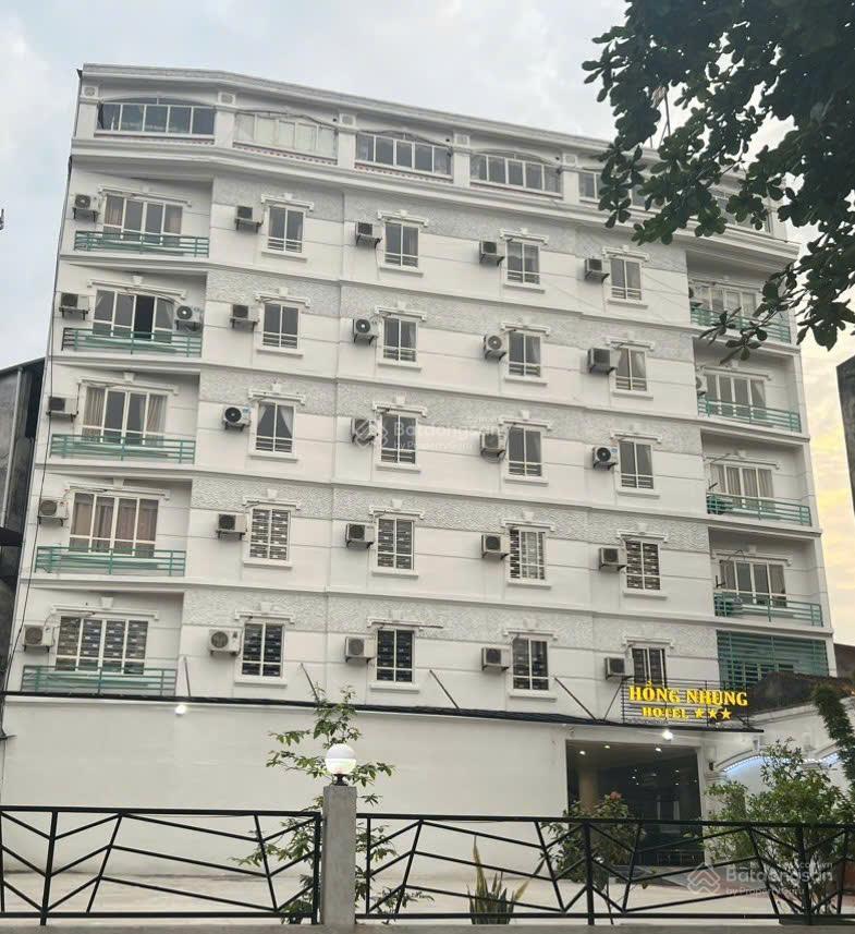 Bán căn khách sạn hồng nhung tp yên bái doanh thu 500tr/tháng sổ đỏ chính chủ. 0822 238 ***
