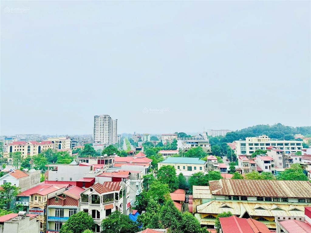 Bán gấp căn 2pn 70m2 tầng 14 royal park bắc ninh, full nội thất, đang cho thuê 14tr/tháng, 3,25 tỷ