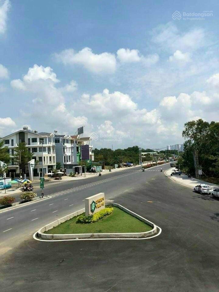 Cần bán cặp nhà mặt tiền đường phạm hùng khu đại phúc. dt 200, hầm 3 lầu giá 33,5 tỷ 0901 023 ***