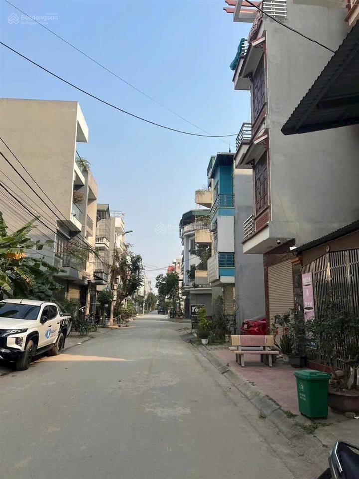 Bán đất dịch vụ thăng long 9 lai xá 140,6m2 21 tỷ