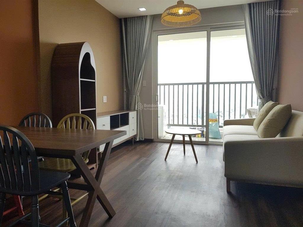 Chính chủ gửi bán căn hộ 2pn ot sky center / diện tích 70m2 giá bán 5 tỷ view thoáng mát