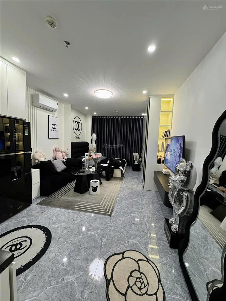 Bán golden park, diện tích 35m2, thiết kế 1 phòng ngủ vệ sinh, đầy đủ nội thất đẹp