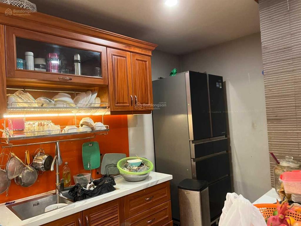 Giảm giá 1 tỷ bán nhà hxh 8m bờ bao tân thắng, dt 8mx16m, đúc 5 tấm mới, dtsd 600m2