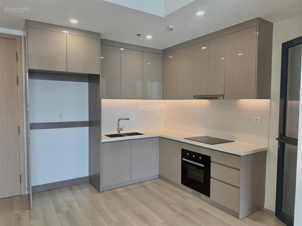 Chính chủ gửi bán nhanh 1pn view hồ bơi masteri giá chỉ 3 tỷ 5 btp tại vinhomes grand park quận 9