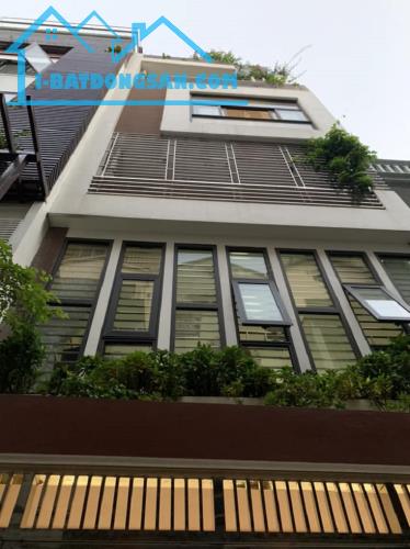 BÁN GẤP NHÀ 71M2 x 5 TẦNG THANG MÁY, PHỐ NGUYỄN VĂN CỪ. CHO THUÊ 40TR/TH. GIÁ 19.5 TỶ.