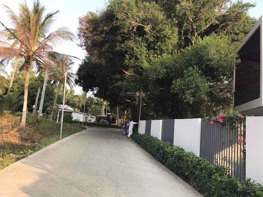 Hot! lô góc 180m² hẻm phố du lịch trần hưng đạo, làm căn hộ dịch vụ hoặc nhà hàng được ngay