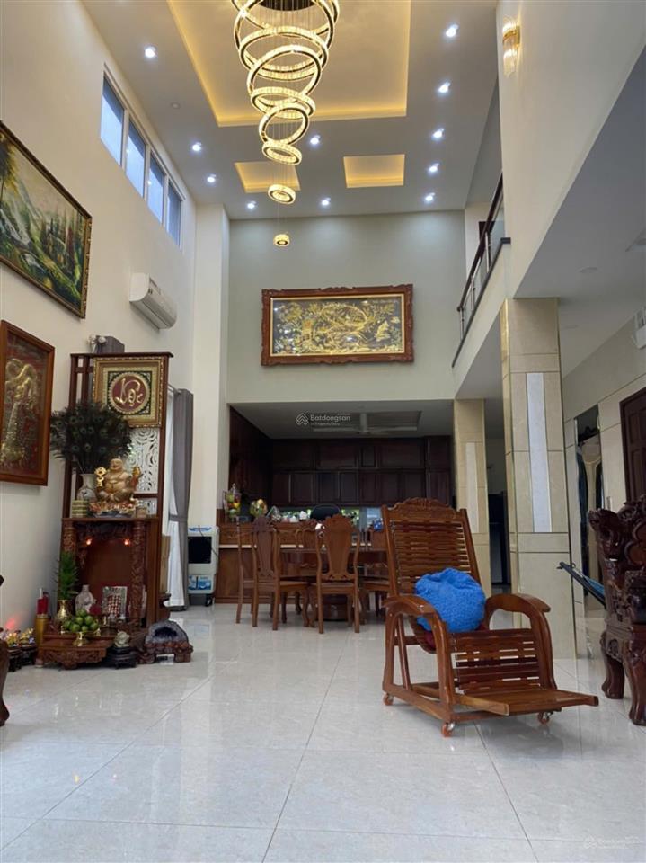 Cập nhật đơn lập sang nhượng villa park. 300m2 full nt cao cấp shr nhận nhà ngay. chỉ 3x tỷ