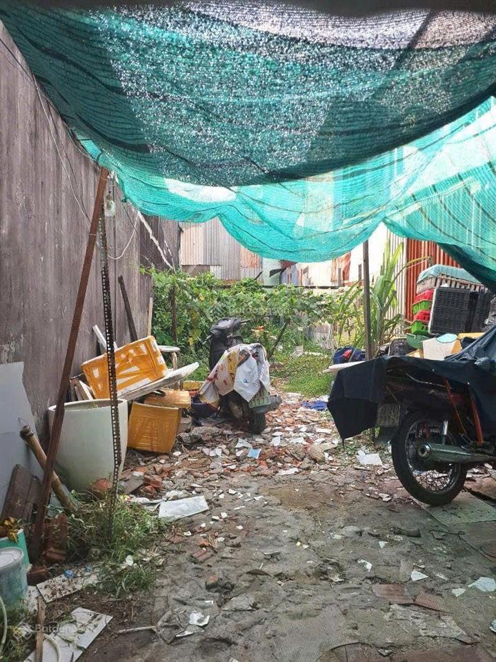 Đất đẹp vuông vức 110m² ngang 5m khu hiện hữu xây cao tầng đường xe hơi sát mặt tiền htp