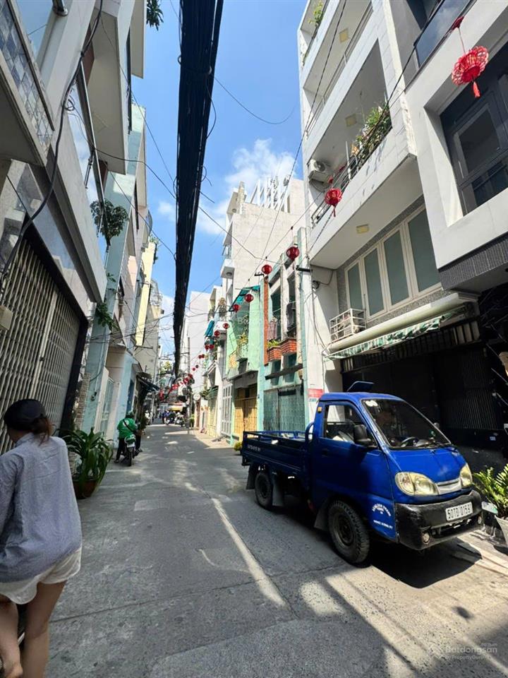 Nhà hxh 7m huỳnh văn bánh, thông trường sa, 3,5x17m, 4 lầu, bán 8,9 tỷ
