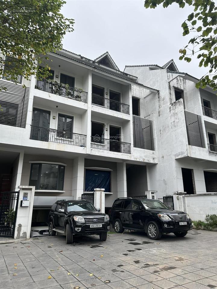 Chính chủ bán nhanh biệt thự lô góc dự án hdi mạc thái tông dt 160,7m2. 0935 123 ***