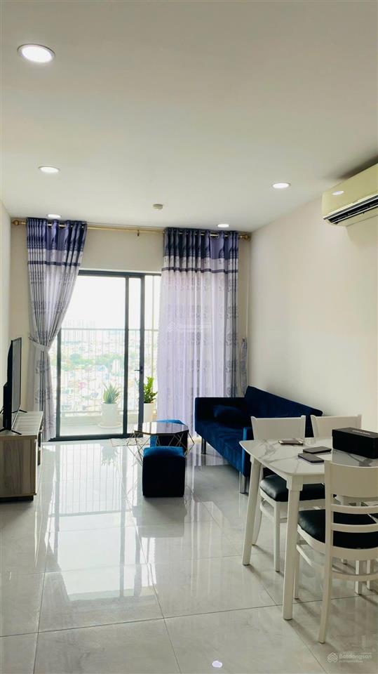 Chính chủ gửi căn góc 3pn2wc dt 90m2 full nội thất đẹp 5,5 tỷ, tầng cao. 61tr/m2.