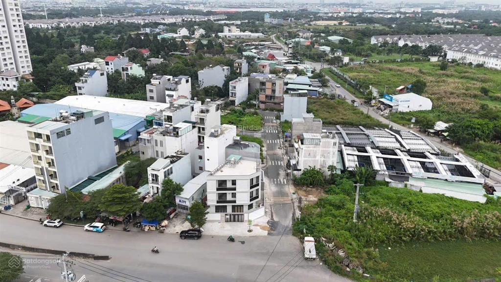 Rẻ nhất 1/ liên phường. chính chủ gửi bán lô đất 1/ liên phường hạ tầng đẹp