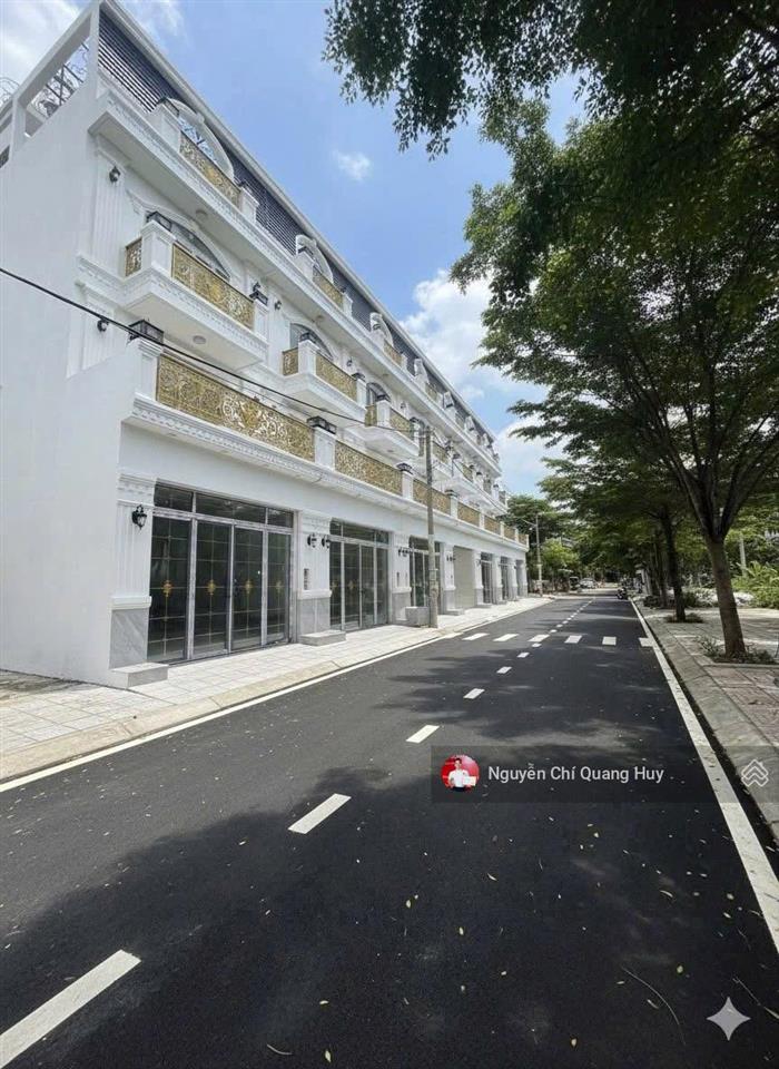 Nhà phố hiện đại xây dựng mới đường 9m kdc 96 đào tông nguyên 5m x 16m sổ hồng giá 9 tỷ