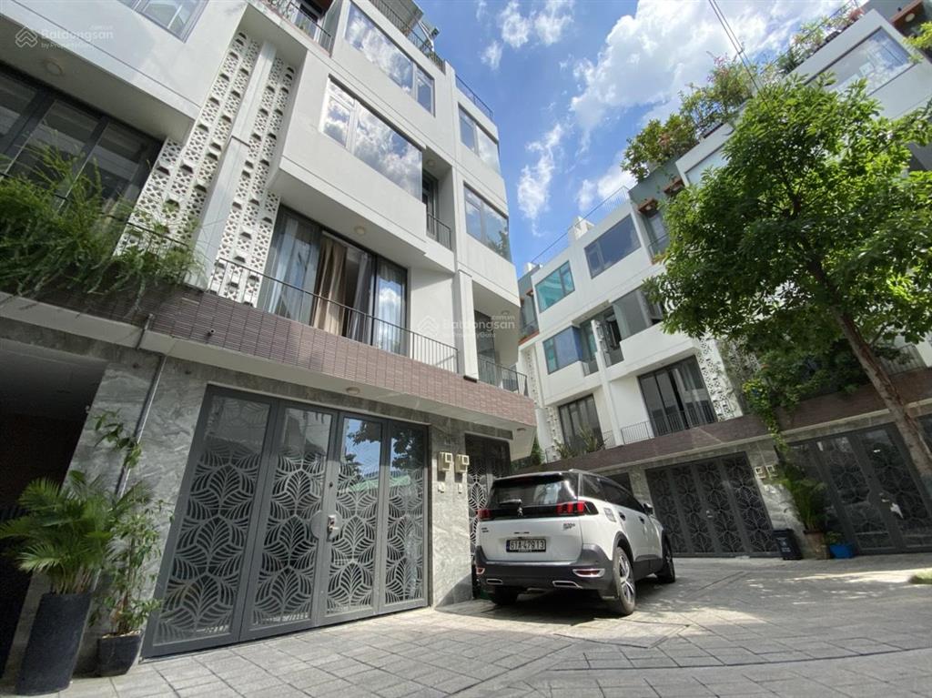 Nhà 5 tầng compound cao cấp quận 6 xe hơi đậu trong nhà giá tốt 7,7 tỷ an ninh, dân trí cao