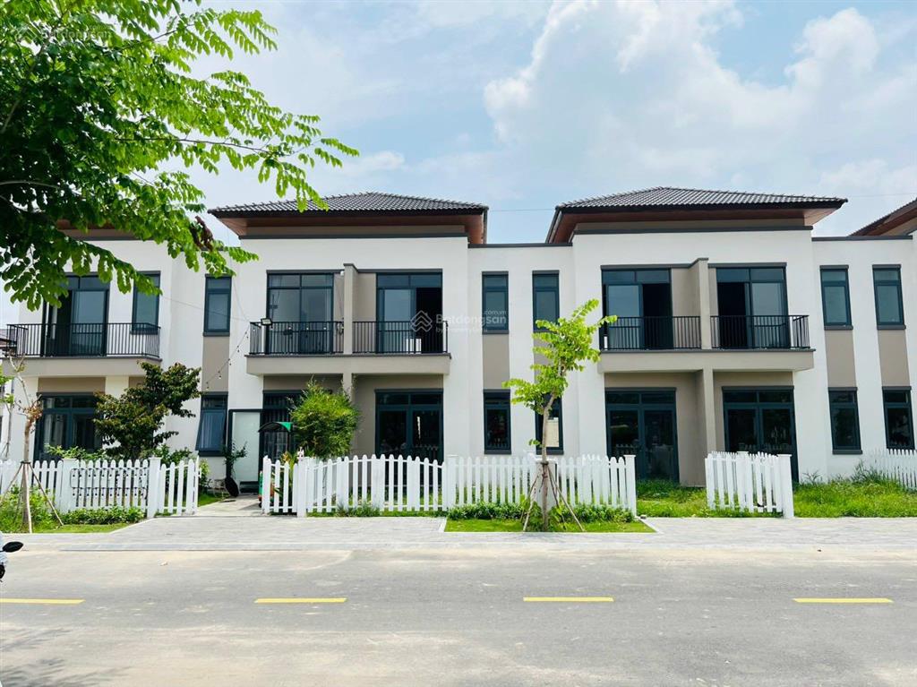 Nhà phố vườn phong cách nhật giá 1,9 tỷ/căn, sổ sẵn công chứng, nhà sẵn vào ở ngay.