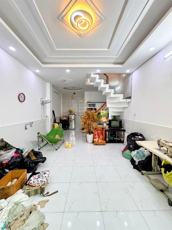 Nhà đẹp 2 tầng, 77m2, ngang 4.5m, hẻm xe hơi, ngay chợ lê văn việt, nhỉnh 6 tỷ