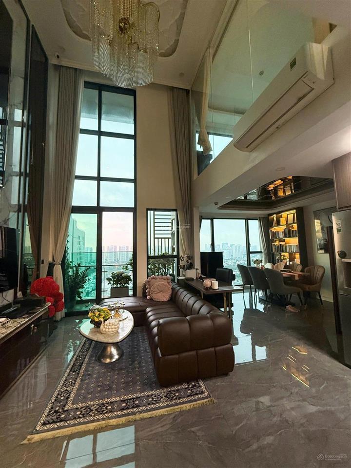 Duplex tầng cao 102m², 2pn, nội thất đẹp, dọn vào ở ngay | 12 tỷ. 0931 356 ***