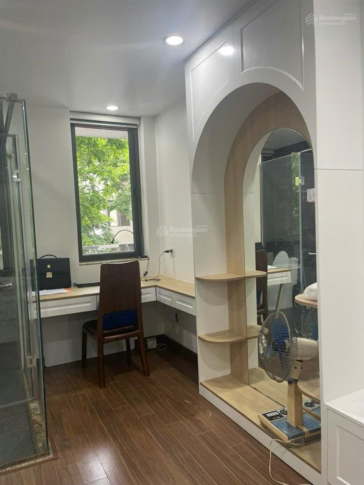 Bán nhà phố thủy nguyên marina 180m2, nhà 2 mặt đường 30m & 14m. giá tốt. 0932 375 ***
