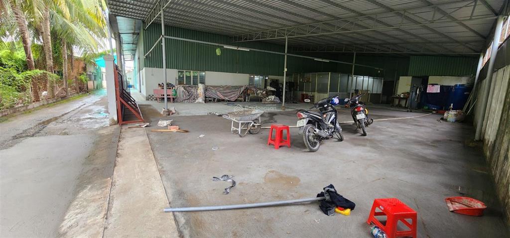 Cc bán xưởng ở chợ gạo, tiền giang 1200m2 sát ql 50 mỹ tho, 100tr phí cho môi giới, 0932 619 ***