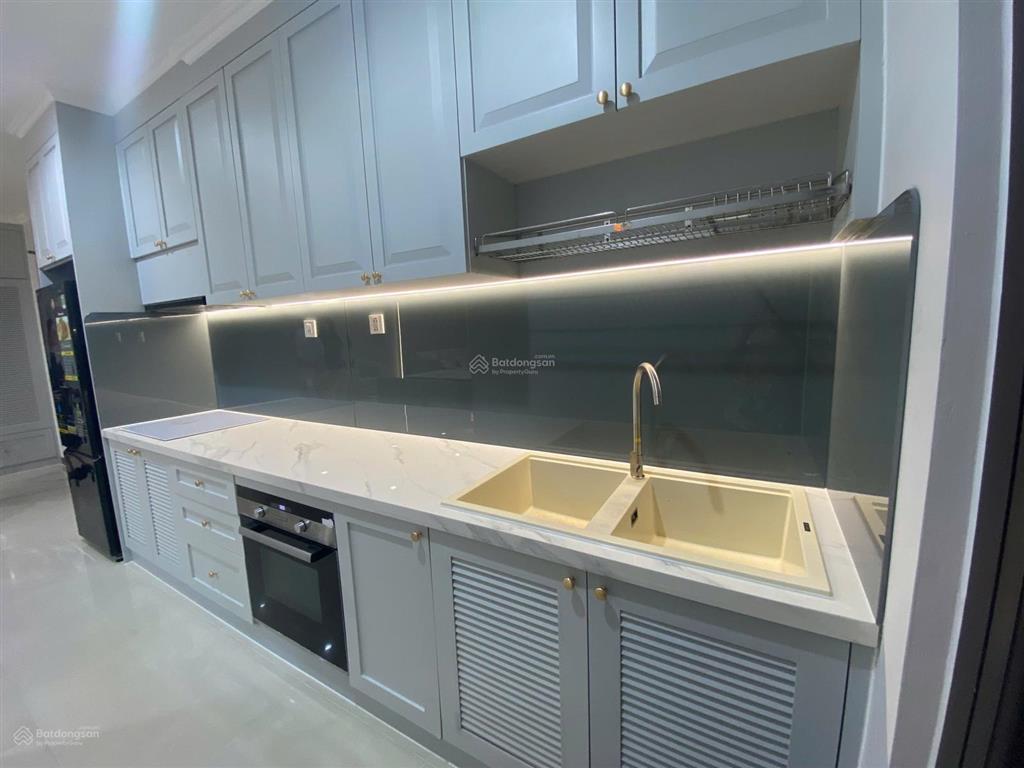 Продаётся квартира, 2 спальни, 73 м², Quận 11