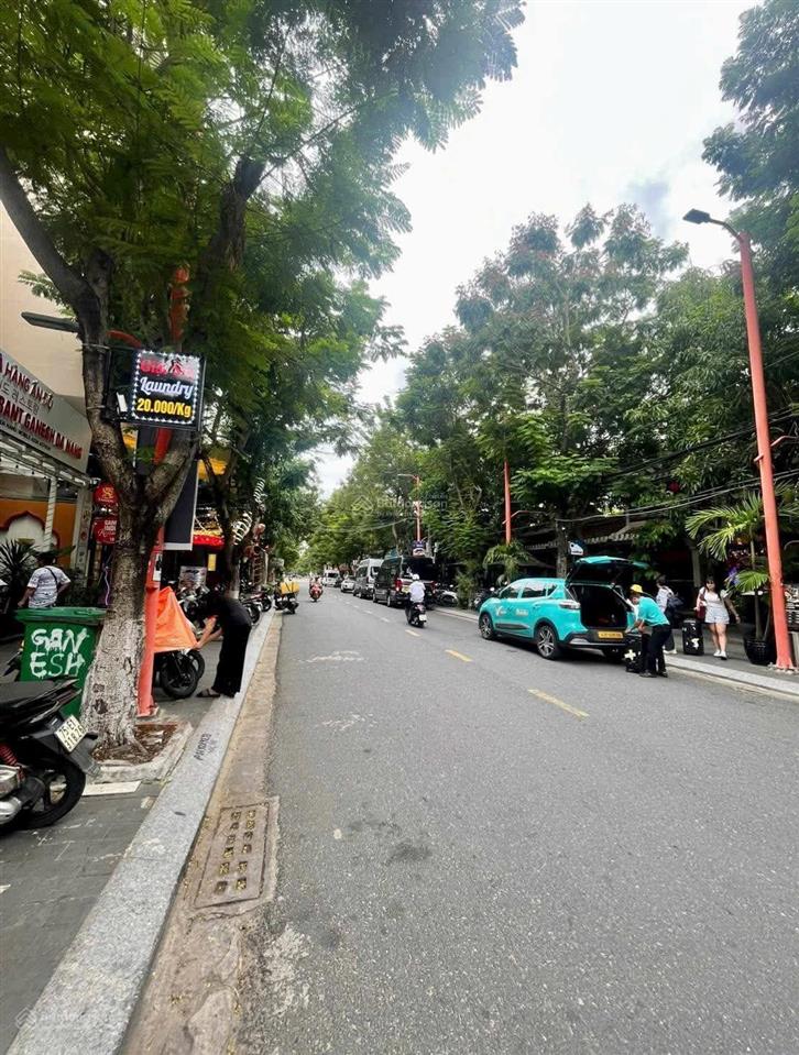 Bán lô đất mt lê quang đạo dt 344,4m2 ngang 12m xây cao tầng