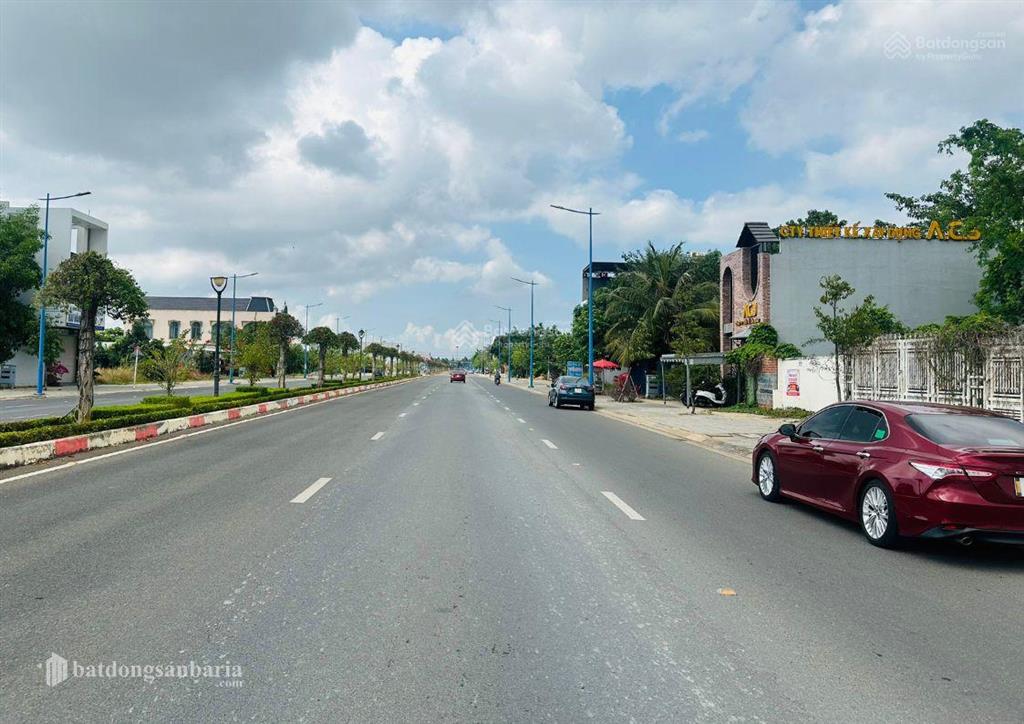 Bán gấp đất 3 tháng 2, bà rịa, hcm, chỉ còn 3,95 tỷ, 108,1m2, view đẹp, siêu hot, hướng đông