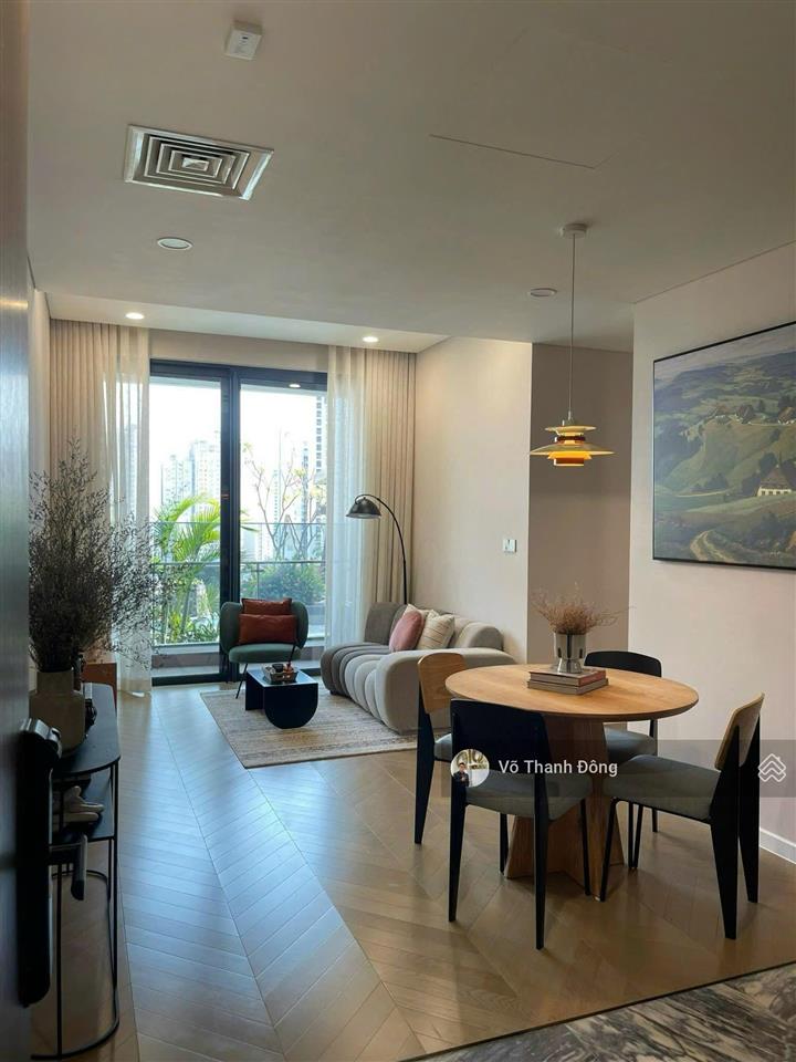 Bán gấp căn hộ 2 phòng ngủ góc lumiere riverside, tầng cao, sẵn sổ, giá 12,5 tỷ bao hết