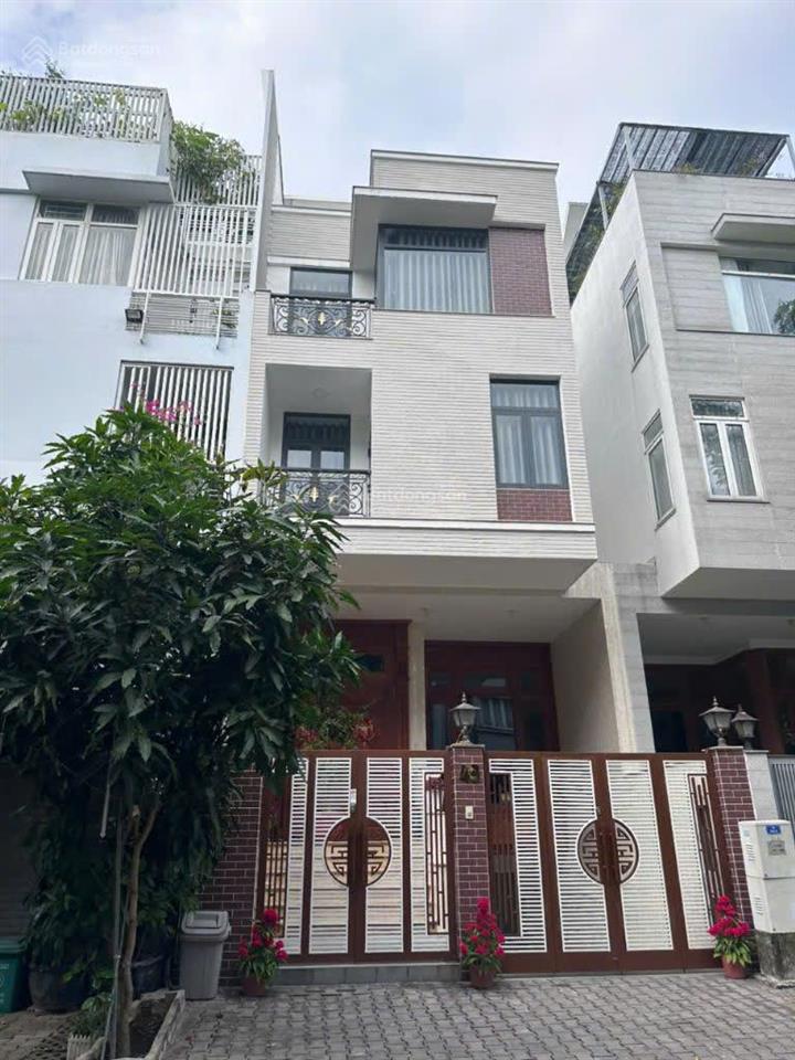Chính chủ thiện chí bán gấp nhà phố kdc phú mỹ vạn phát hưng 6x21m (126m2) giá 18.8tỷ 0909 127 ***
