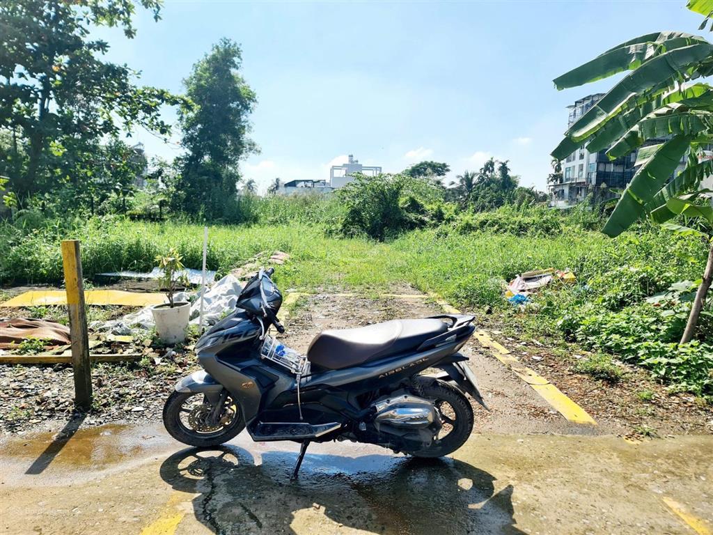 Đất phù hợp xây chdv hẻm 224 đường vườn lài sát sông vàm thuật. giá 7.5 tỷ