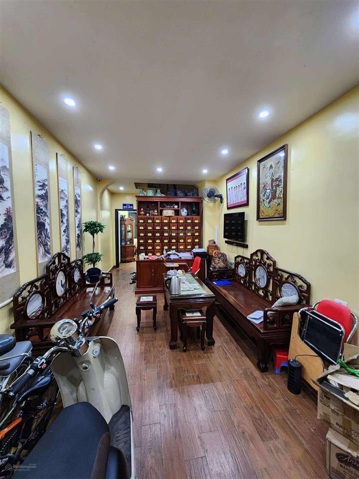 Chủ cần bán gấp nhà thái hà 50m², gần phố, ngõ thông kinh doanh nhỏ, an sinh cực tốt, giá tốt