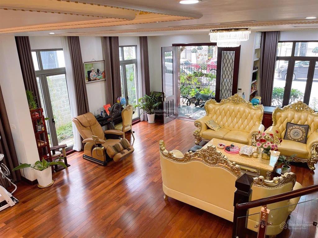Chính chủ bán biệt thự song lập, diện tích 222m2, khu đô thị việt hưng, giá chỉ 53 tỷ