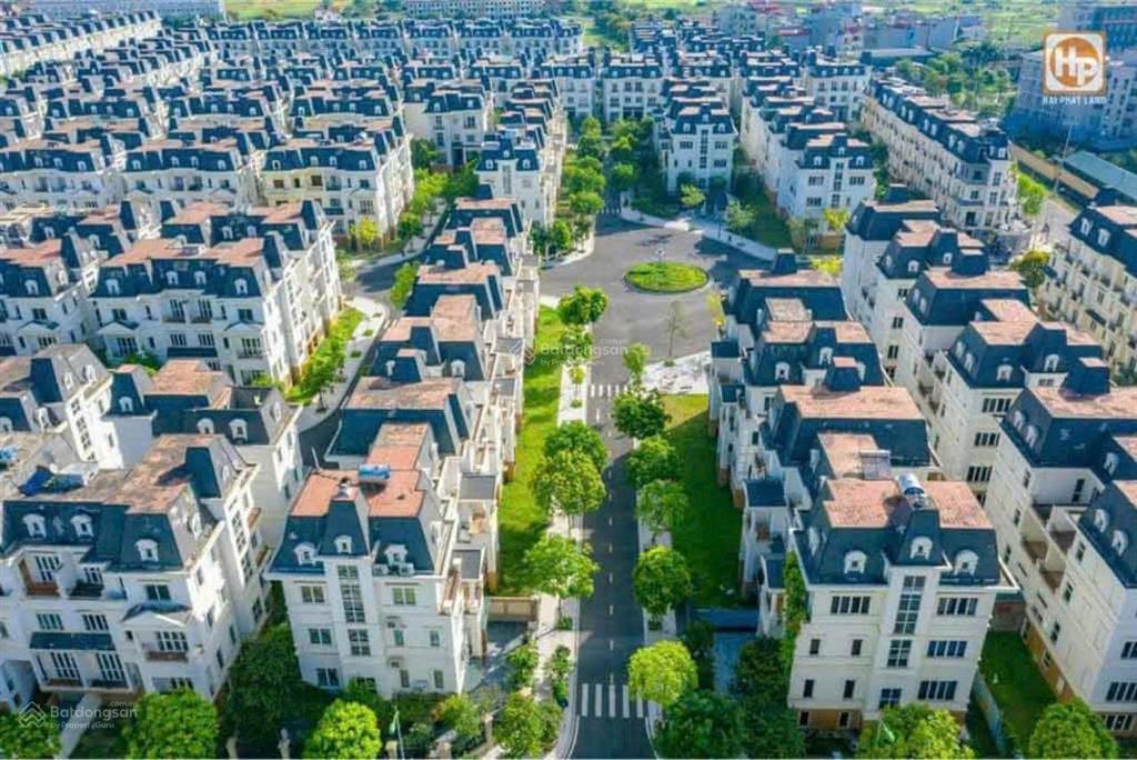 Biệt thự đơn lập mẫu mới, view công viên, trung tâm dự án, giá tốt để đầu tư, sẵn sổ đỏ