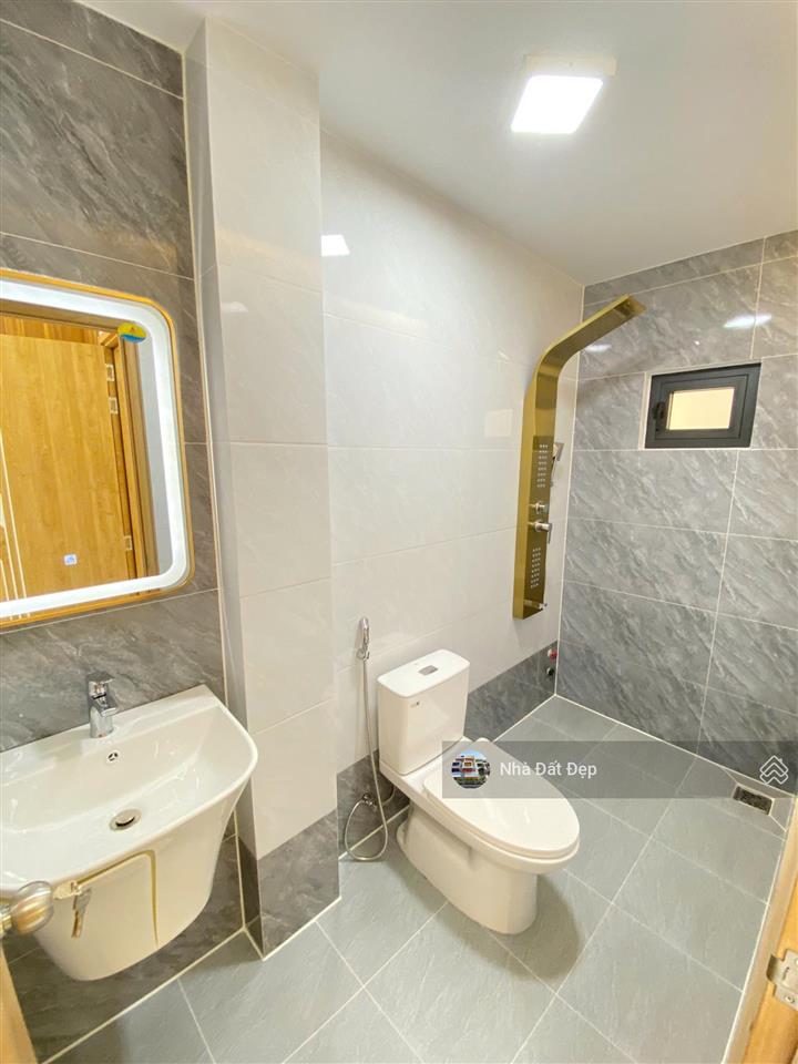 Siêu phẩm nhà mới có thang máy 5 tấm full nội thất 4x20m. hẻm 10m lê trọng tấn giáp aeon tân phú