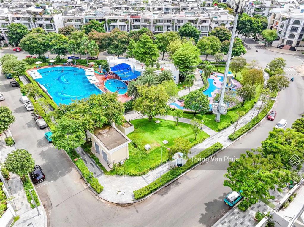 Chủ bán căn nhà đường số 3, gần trường học emasi, 5x23m hầm 4 tầng, có thang máy, sổ hồng riêng