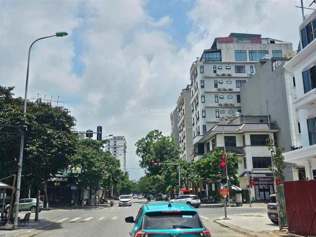 Bán 382.5m2 mặt đường ngô tất tố. mr thông để sở hữu những bđs hiếm có. đắc địa tp bn