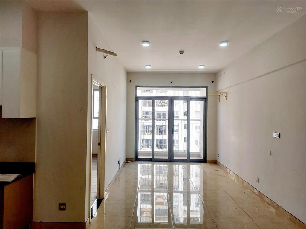 Bán nhanh căn 2pn luxgarden sổ sẵn sang tên liền