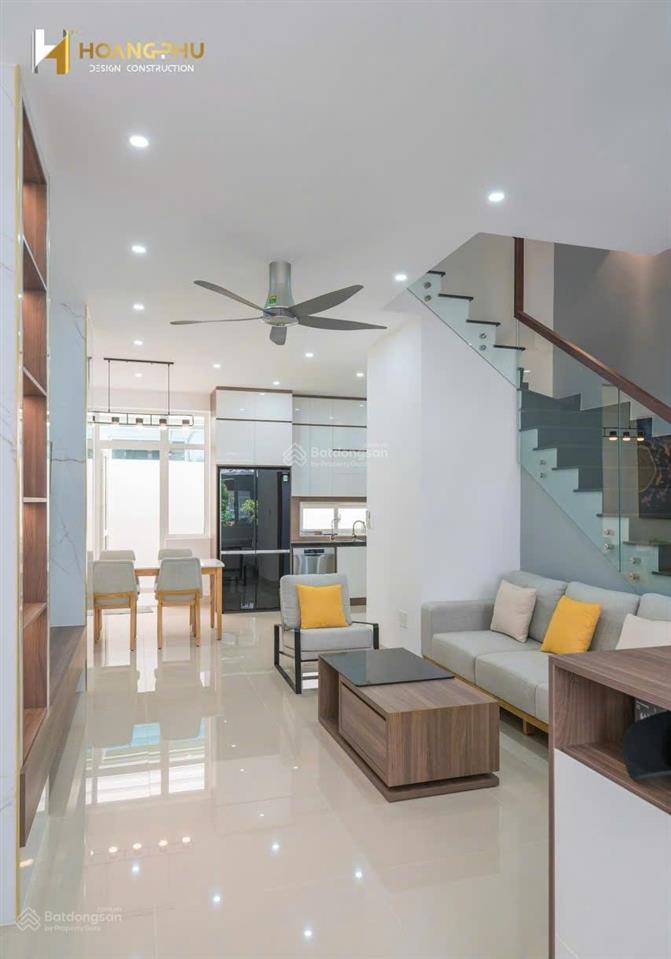 Chính chủ bán căn nhà phố full nội thất chuẩn 100% như hình, kế tiện ích gđ2 có sổ hỗ trợ vay 80%