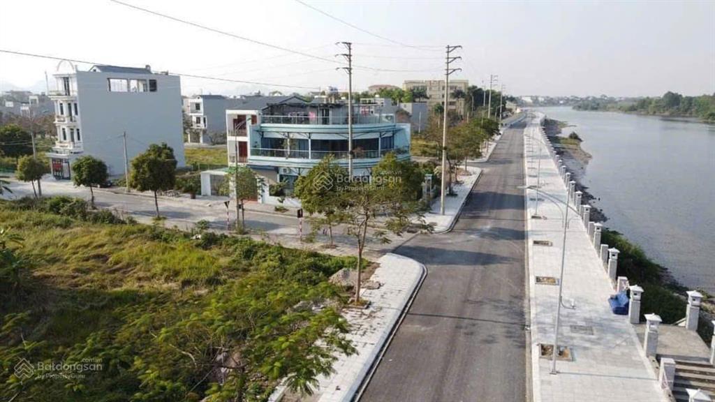 Chính chủ bán gấp đất mặt sông đáy phủ lý, 157m2, giá 35 triệu/m2, mặt 6m vỉa hè rộng 7m