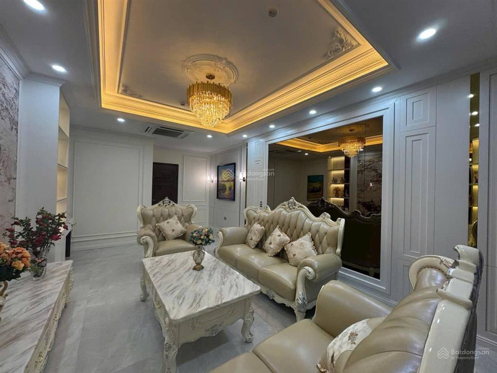 Bán gấp căn nhà phân lô vip phường vĩnh phúc. khu 72ha ba đình 45/52 m2 xây mới 9 tầng giá 32,9 tỷ