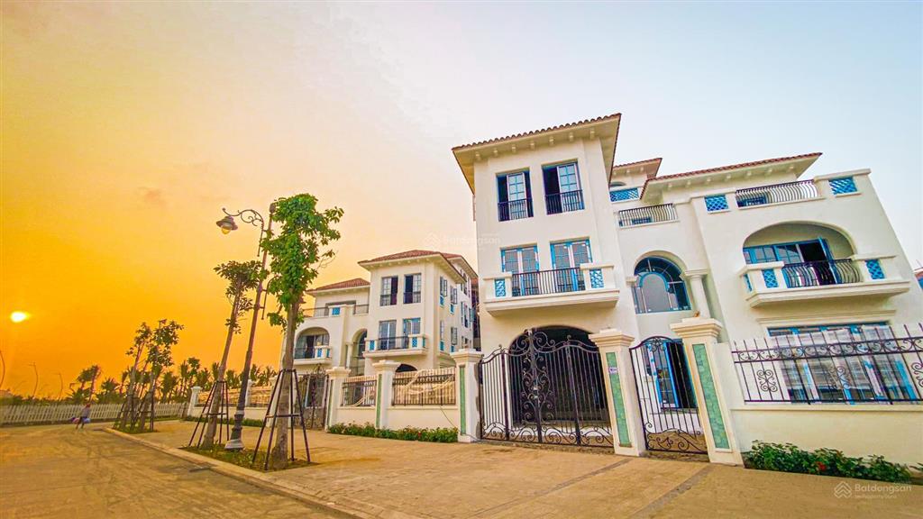 Duy nhất căn biệt thự đơn lập sun grand city feria, 100 tr/m2 gần biển, sát phố, kề hồ vị trí đẹp
