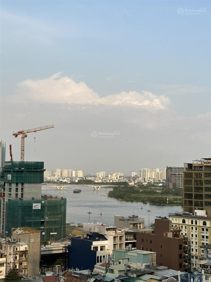 Bán ch 2 phòng 86m2 the lancaster hcm sổ hồng lâu dài tầng cao view sông