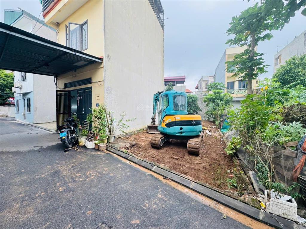 Cần bán 66m2 đất ngay chân cầu thăng long, ngõ thông ô tô