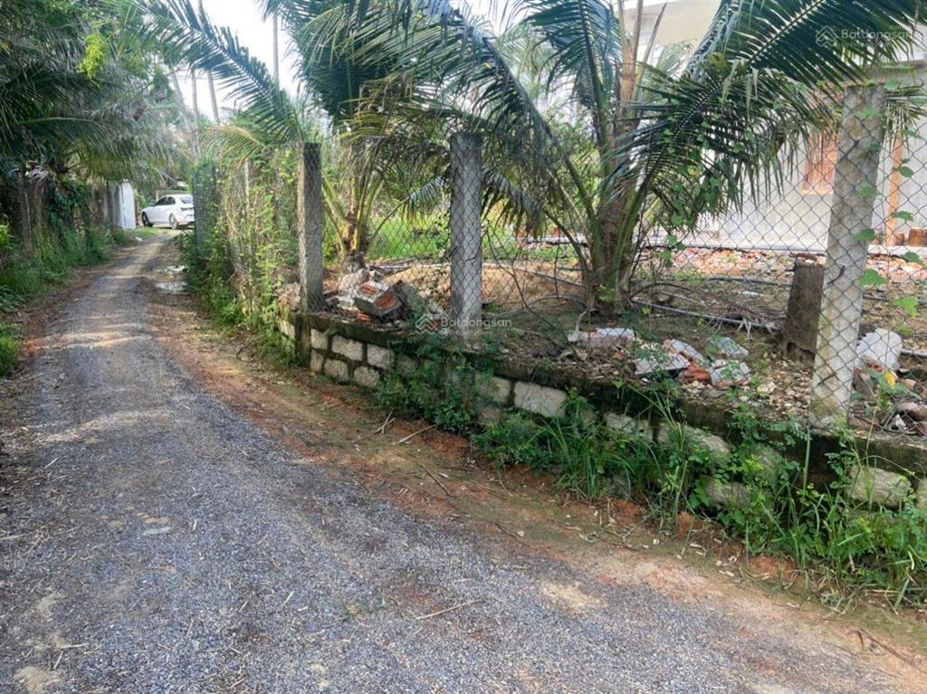 Vợ chồng bán rẻ đất nền ninh quang thị xã ninh hòa để phân chia tài sản