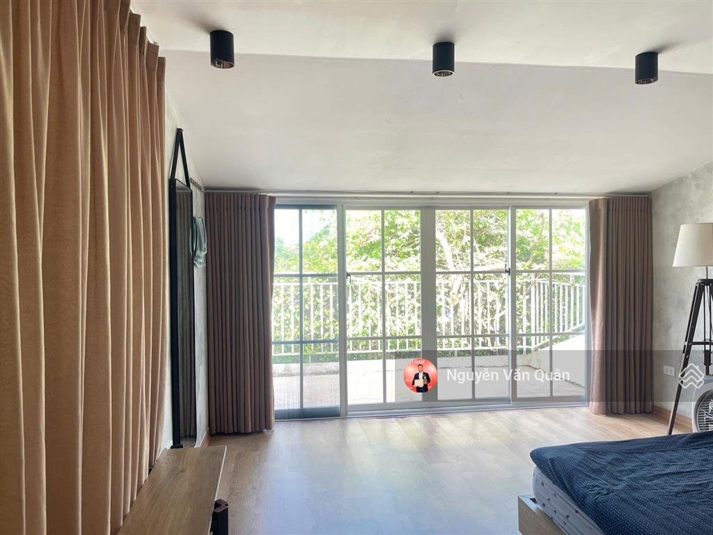 Villa đẹp! giá cực rẻ bán gấp! lô góc 406m2 full đồ sang trọng view suối, 0988 112 ***