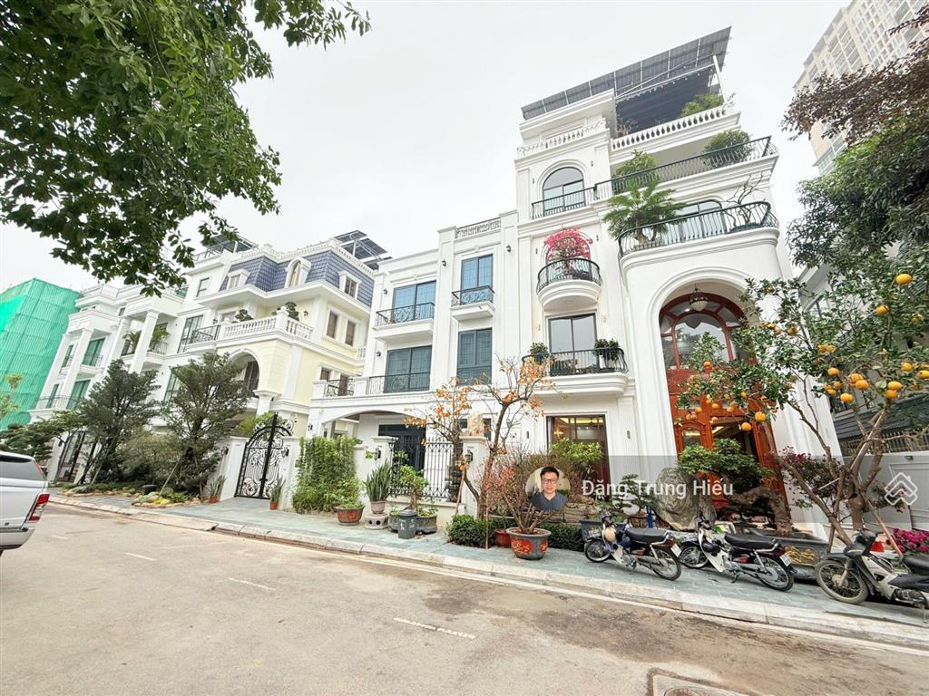 Siêu phẩm bt song lập góc 200m2 x 4 tầng trục chính giá tốt khu vực an khánh geleximco