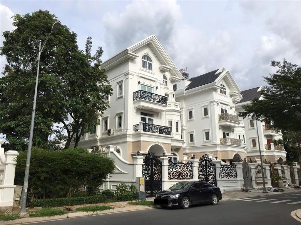 Bán biệt thự đơn lập cityland garden hill p5 gv dt 14x20m hầm 4 tầng giá chỉ 67.9 tỷ 0937 405 ***